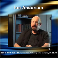 Ian Anderson - Bob & Tom Radio Show Studios, Indianapolis, Indiana 2003.08.25